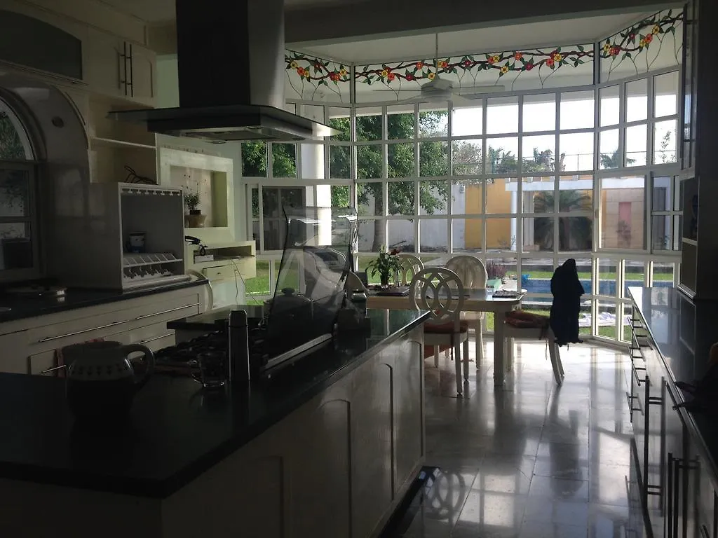 Casa Tz'Unun B&B Cancun Bed & Breakfast